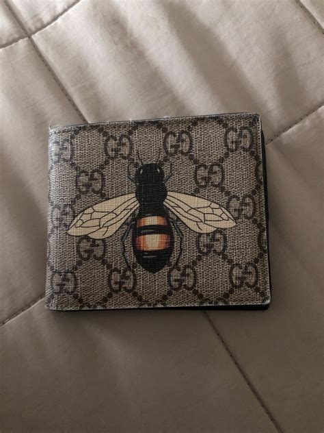 gucci card wallet bee|gucci bee wallet men.